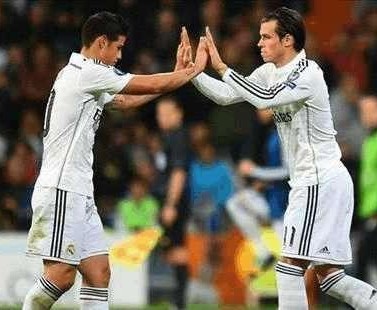  梅斯锋线双星联袂出击，配合默契斩获关键三分  